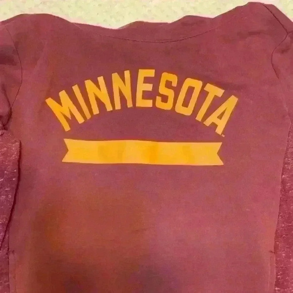Under Armour University of Minnesota sweatshirt sz S back to school college - Picture 2 of 9